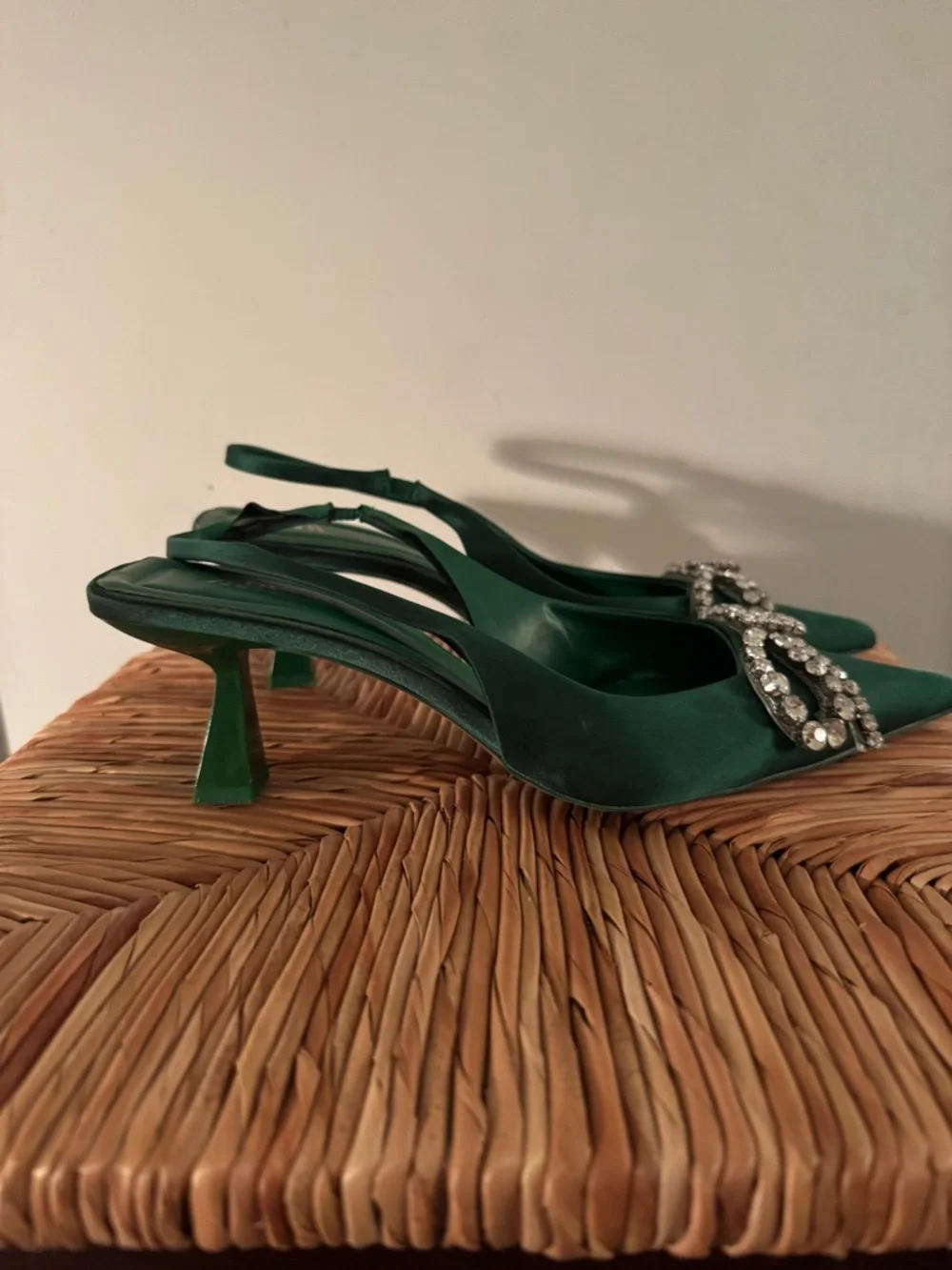Zara Emerald Green Satin Slingback Heels with Crystal Bow size 38 - Picture 4 of 8